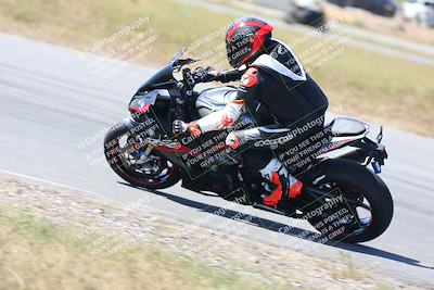 media/Apr-23-2023-TrackXperience (Sun) [[90816c9ee1]]/Level 2/session 2 turn 11/
